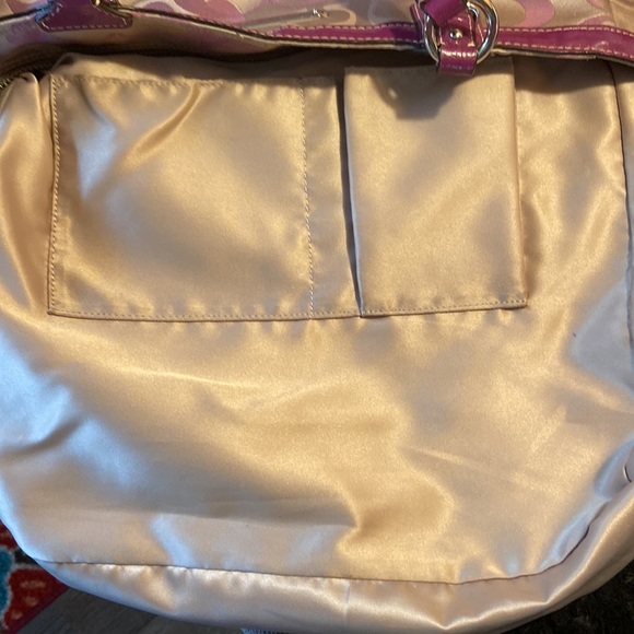 EUC  coach cream/ purple shoulder purse - Picture 8 of 10